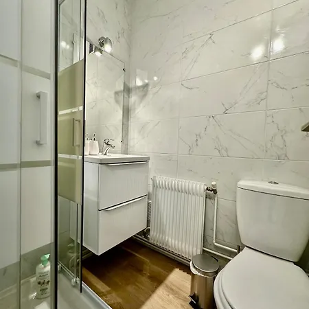 Le Petit Chartreux Apartment *